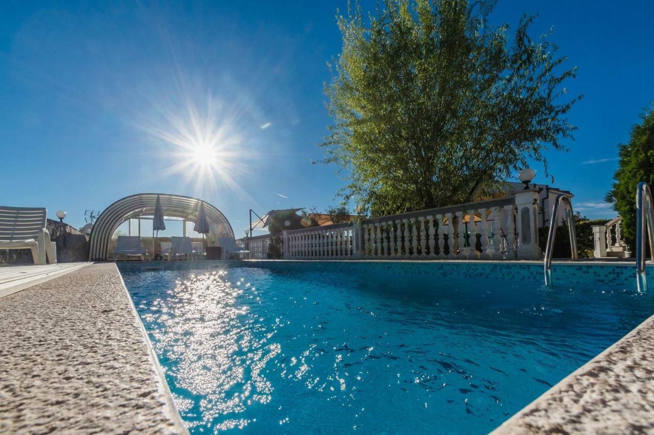 Villa Mara Crikvenica Exterior foto